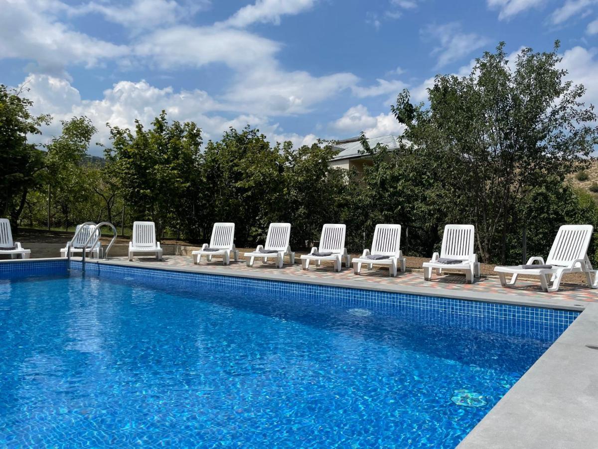 Kamar Hotel Ijevan Exterior foto